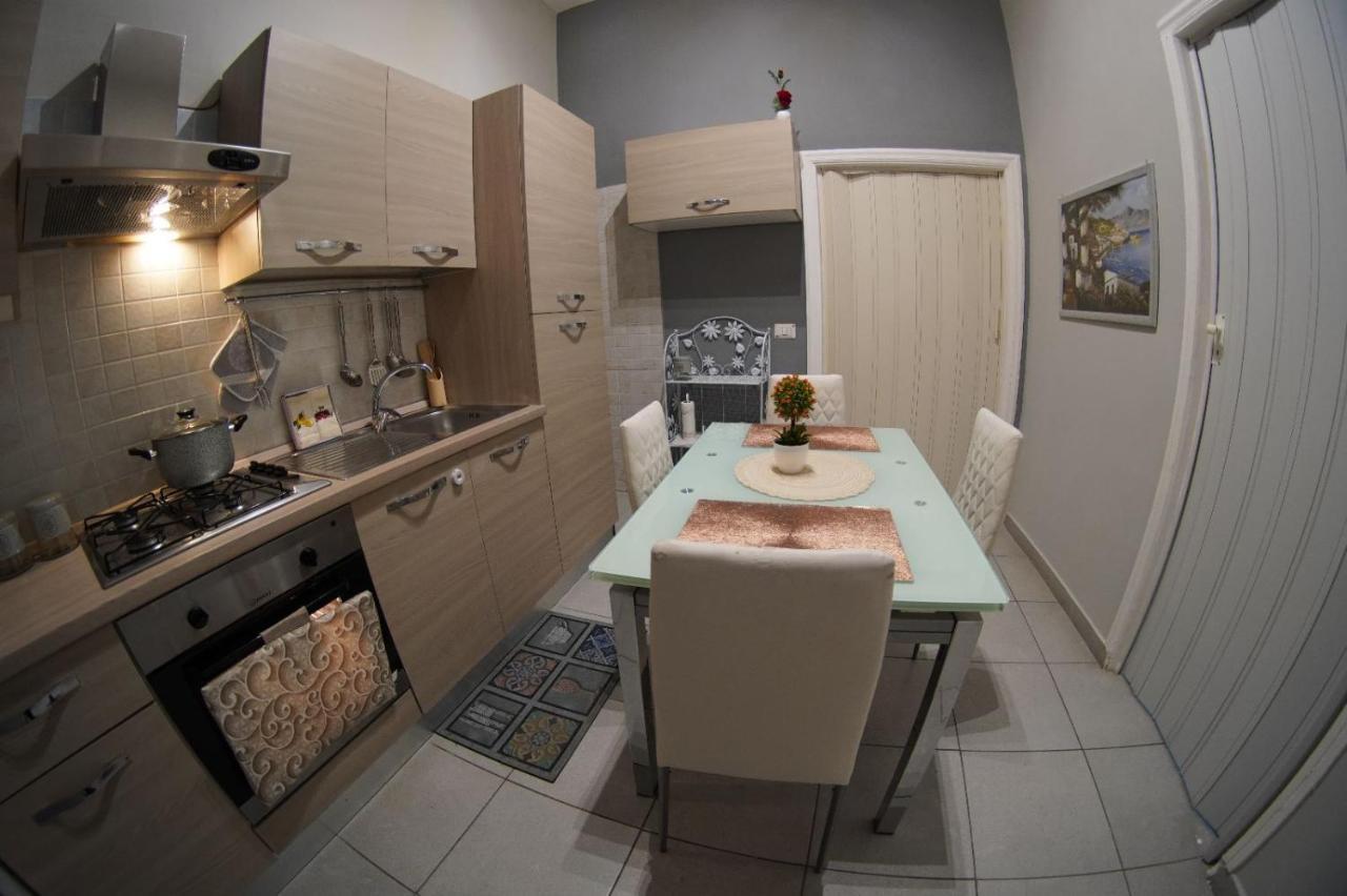 Apartament Lilly'S House Castellammare di Stabia Zewnętrze zdjęcie